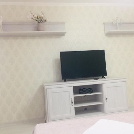 Classic Apartment Boryspilʼ Esterno foto