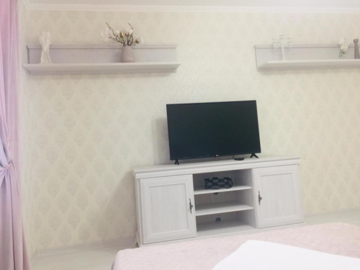 Classic Apartment Boryspilʼ Esterno foto