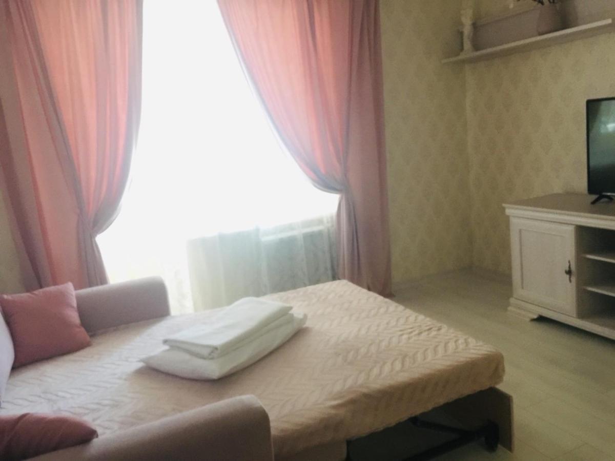 Classic Apartment Boryspilʼ Esterno foto