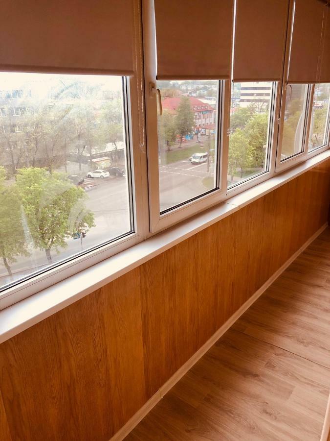 Classic Apartment Boryspilʼ Esterno foto