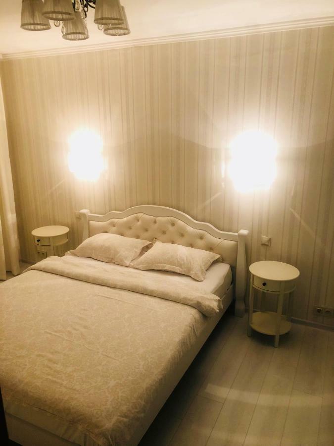 Classic Apartment Boryspilʼ Esterno foto